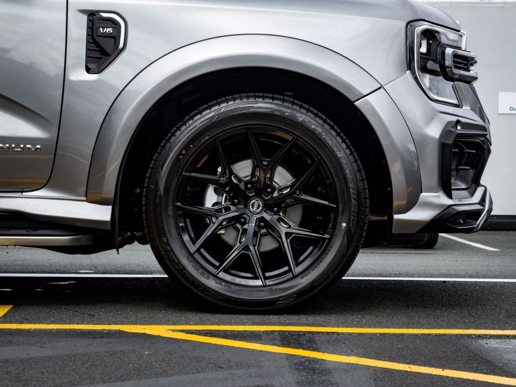 Everest Apex Wheels